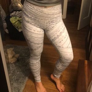 Lululemon High Rise Wunder Under Pants!